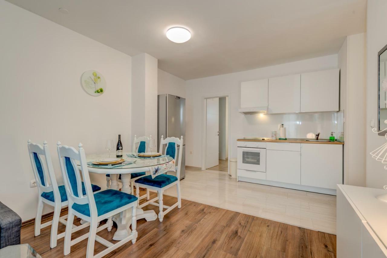 Apartment Zara สปลิท ภายนอก รูปภาพ